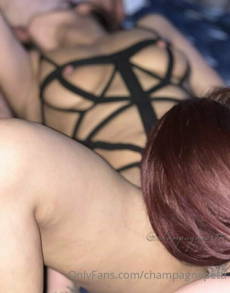 champagnepetti beste nackte fotos