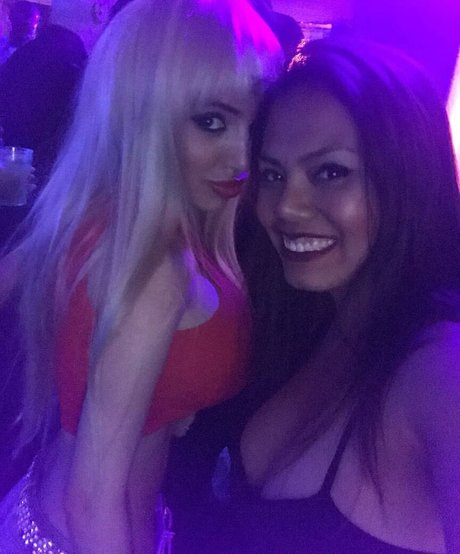 Atlanna erotische nacktheit bild