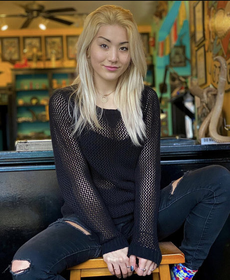 asiatische männliche onlyfans top freie foto