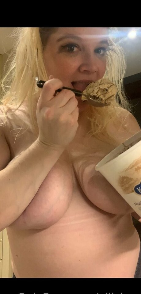 elliskay nackt kostenlose galerie