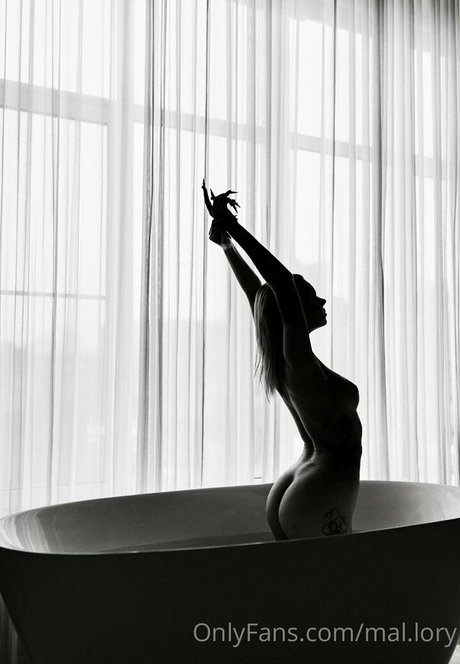 mal lory nackt xxx galerien