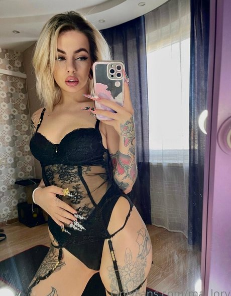 mal lory erotische nackten fotos