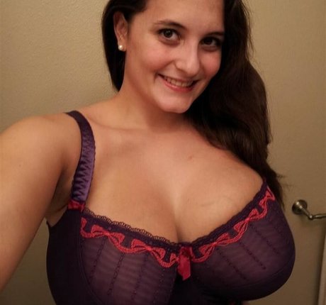 Avery Harwood erwachsene sexy bild