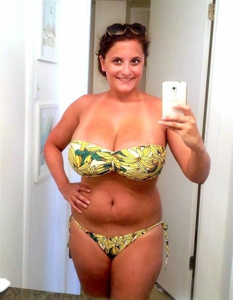 Avery Harwood schauspielerin nackte galerien