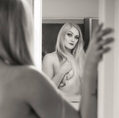 pennymaex pornografische foto