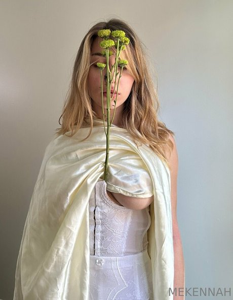 mekennaharchives xxx pornostar fotos