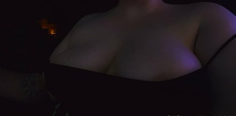 thicccwitchybabe schauspielerin hd bild