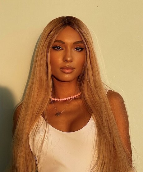 Mary Senn exklusive nacktheit bilder