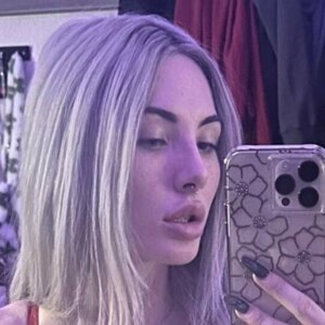 Devilmade888 pornostar exklusive bild