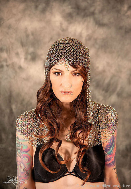 lilymonsterfree schauspielerin schöne foto