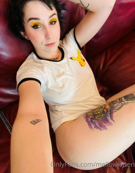 mellowkitten model akt galerie